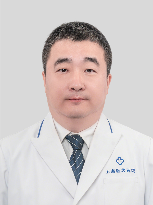 高英伟